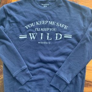 Wondery sweatshirt size xs